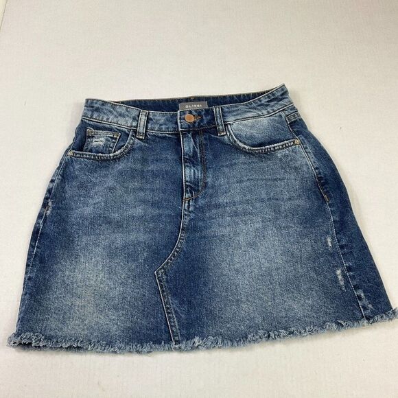 DL1961 Womens Cotton Denim Mini Skirt Blue Distressed Frayed Hem Pockets Size 26 - Picture 1 of 11